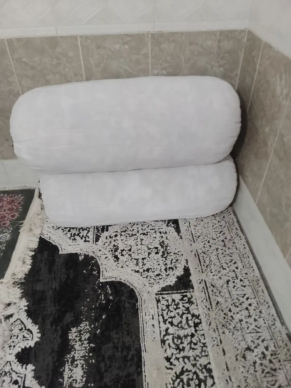 چهار عدد بالشت سایز بزرگ|رختخواب، بالش، پتو|خاش, |دیوار