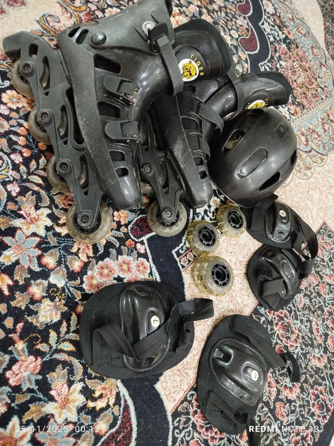 کفش اسکیت|دوچرخه، اسکیت، اسکوتر|شیراز, گویم|دیوار