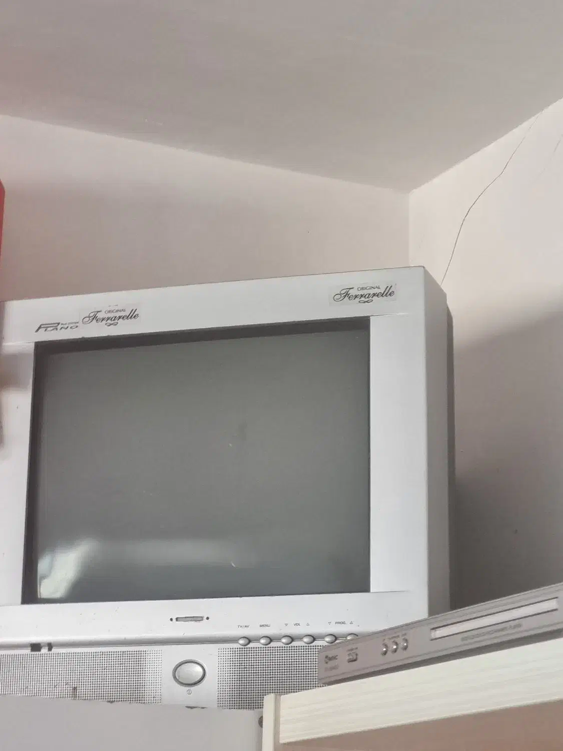 تلویزیون ۱۴ اینچ|تلویزیون و پروژکتور|تبریز, |دیوار