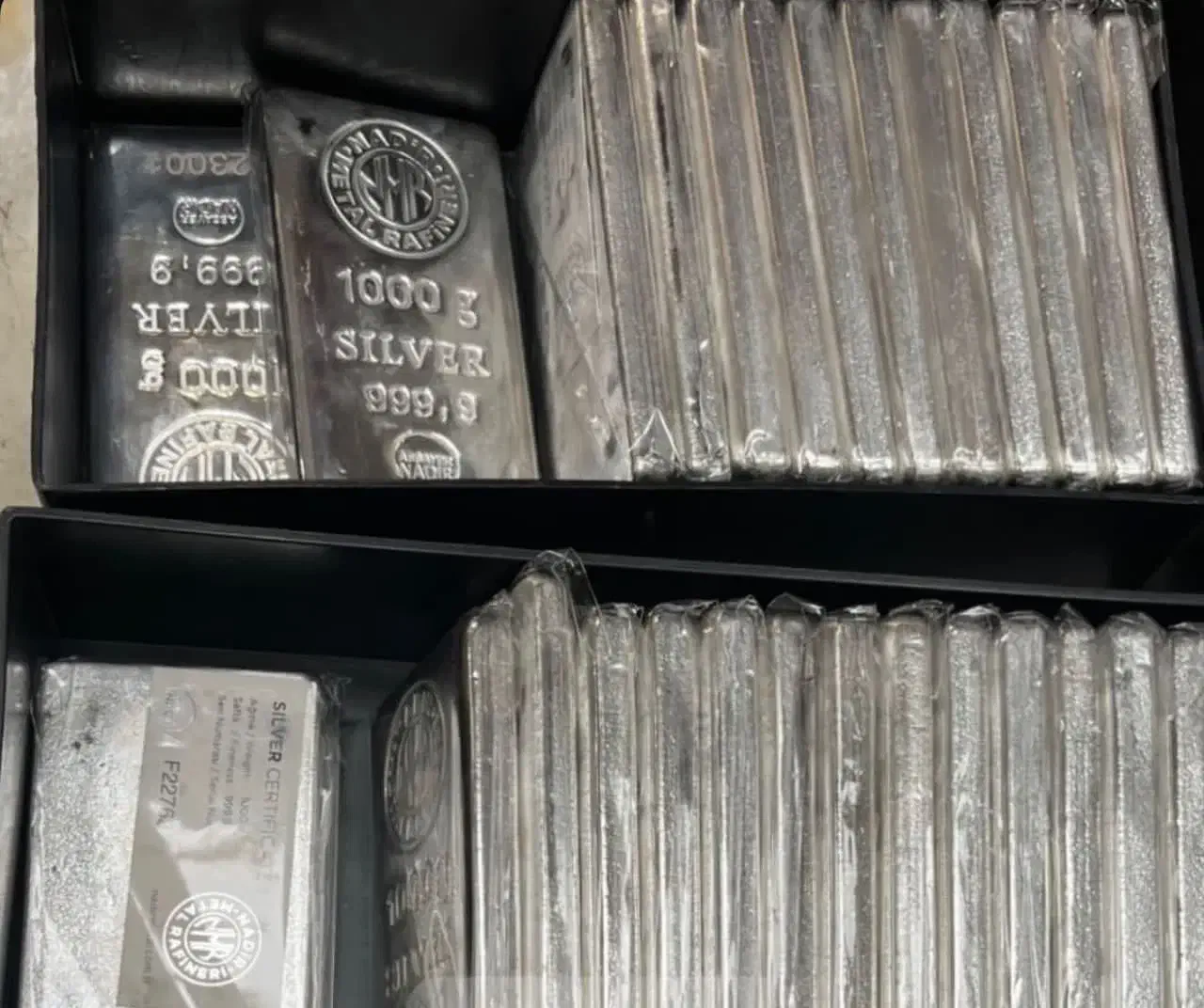 خرید و فروش شمش نقره و ساچمه نقره وظروف نقره|عمدهفروشی|مرند, |دیوار