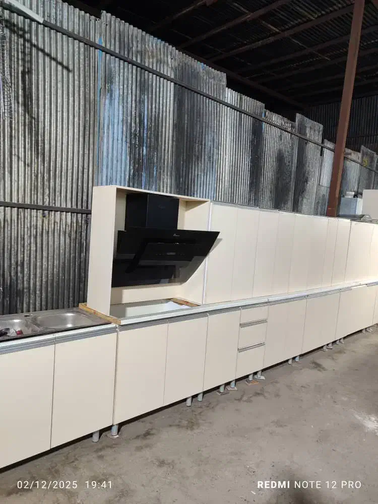 فروش کابینت دست دوم ام دی اف همراه سینگ هود|مصالح و تجهیزات ساختمان|تهران, تختی|دیوار