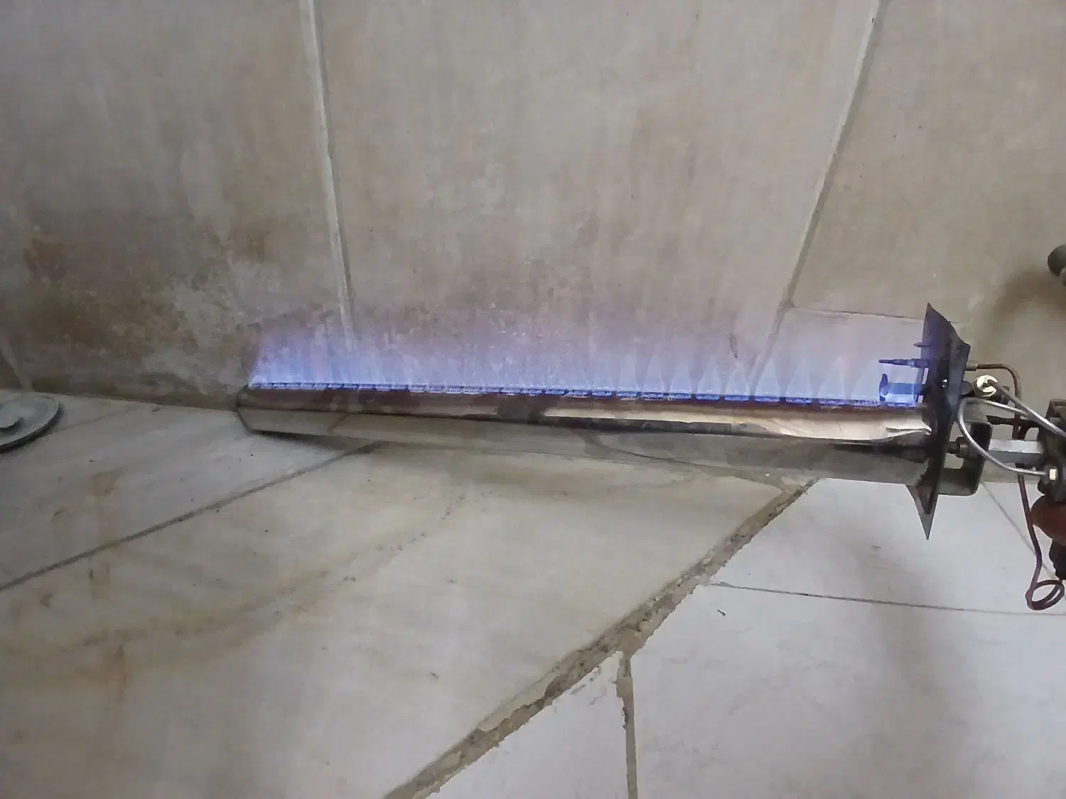 سرویس و تعمیر انواع آبگرمکن بخاری اجاق گاز شومینه|خدمات پیشه و مهارت|کرمانشاه, |دیوار