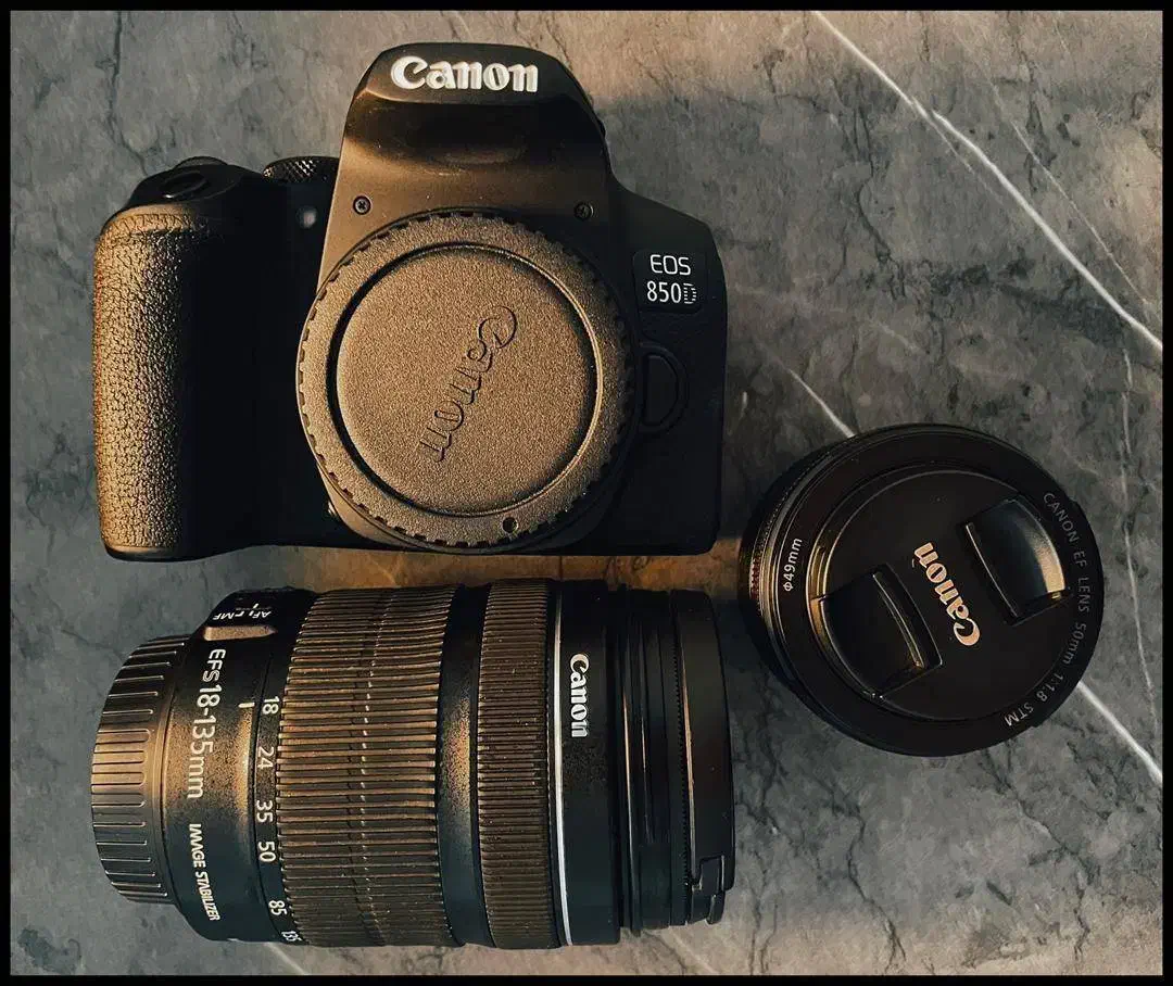 دوربین کنون Canon 850D + لنز  ۱۸-۱۳۵ STM + لنز ۵۰|دوربین عکاسی و فیلم‌برداری|اصفهان, لنبان|دیوار