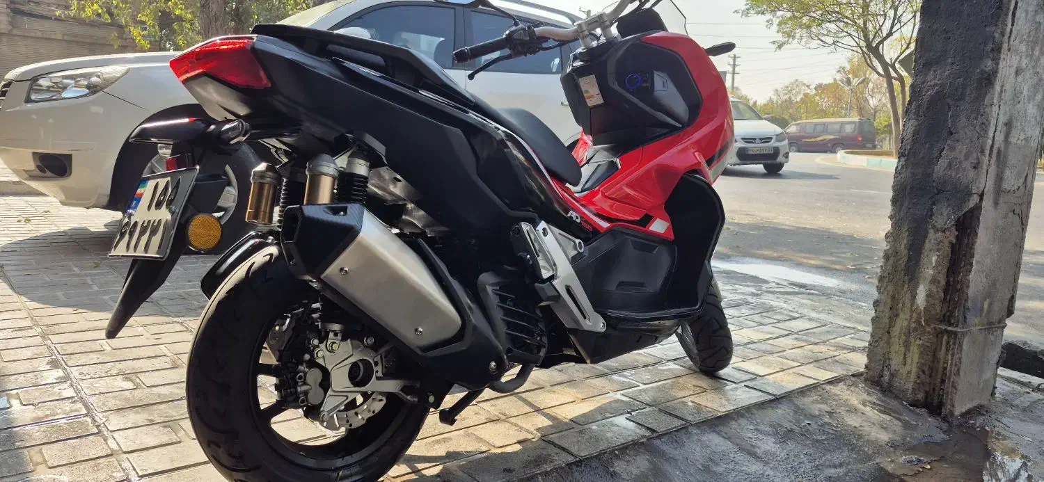 موتور|موتورسیکلت|ری, جوانمرد قصاب|دیوار