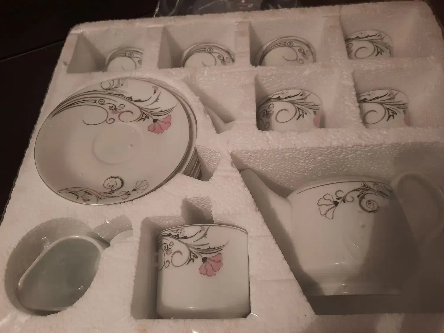 فروش فوق العاده ظروف آشپزخانه به مناسبت روز مادر|ظروف سرو و پذیرایی|قزوین, |دیوار