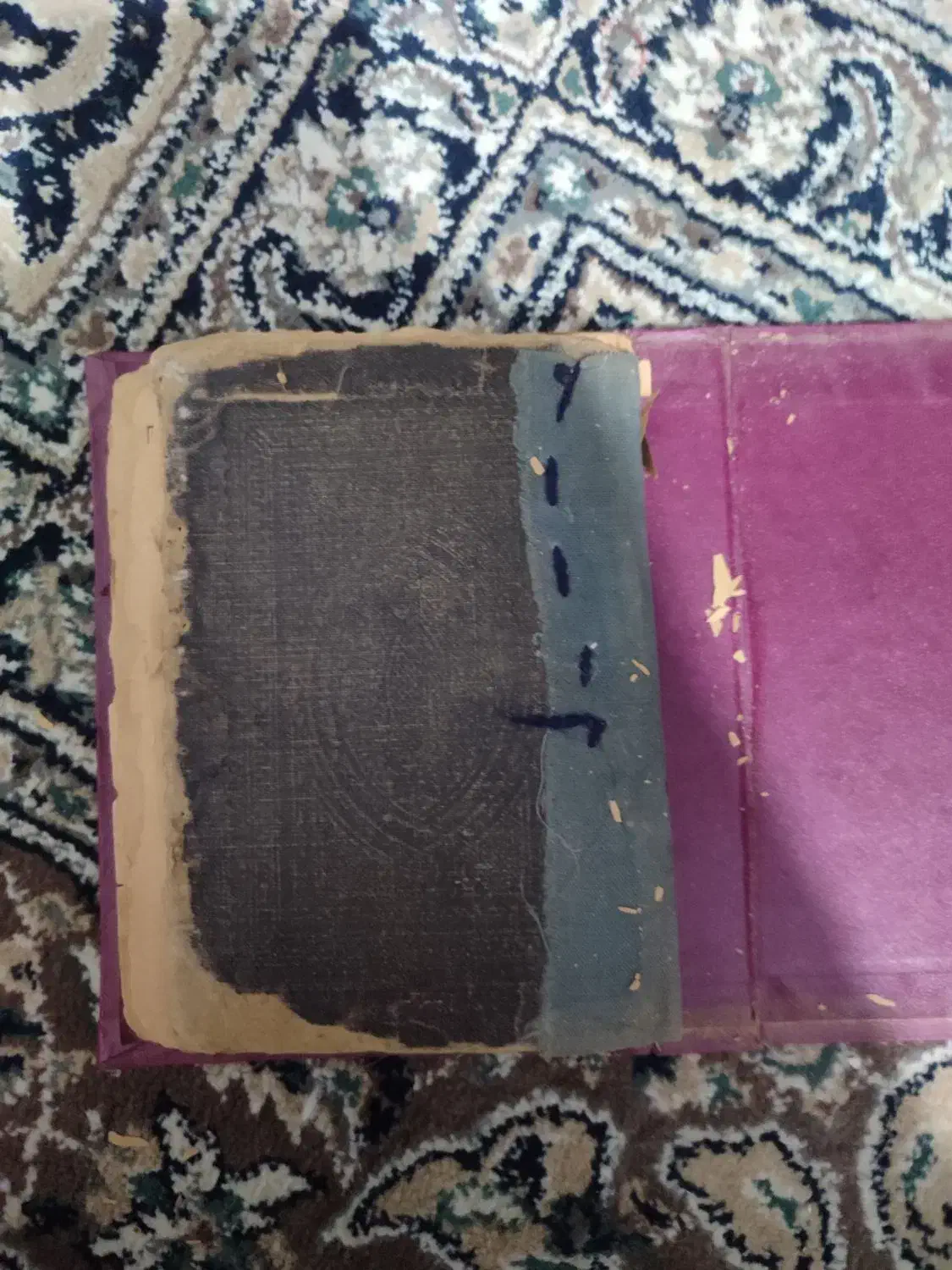 قران قدیمی|کلکسیون اشیاء عتیقه|کرمان, |دیوار