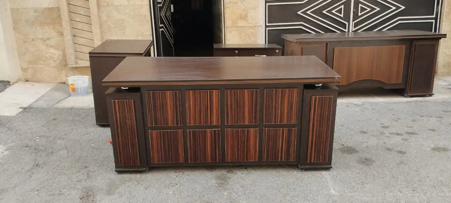 میز و صندلی اداری در حد نو|مبلمان اداری|مشکیندشت, |دیوار