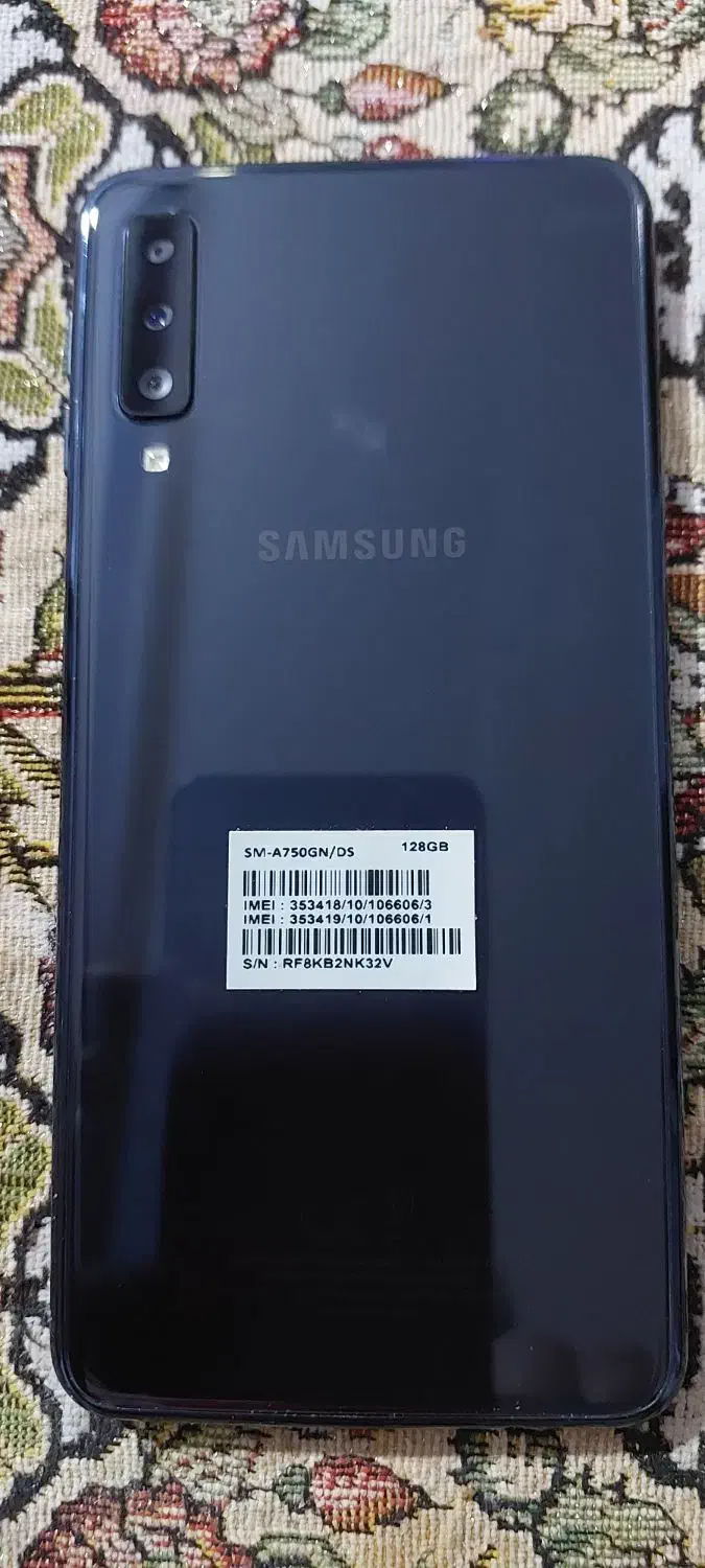 گوشی موبایل سامسونگ  A7 128G سالم بدون خط وخش|موبایل|شیراز, غدیر شمالی|دیوار
