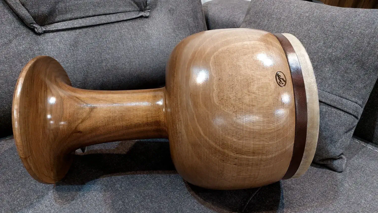 تنبک ویژه|سازهای سنتی|اصفهان, کوی میلاد|دیوار