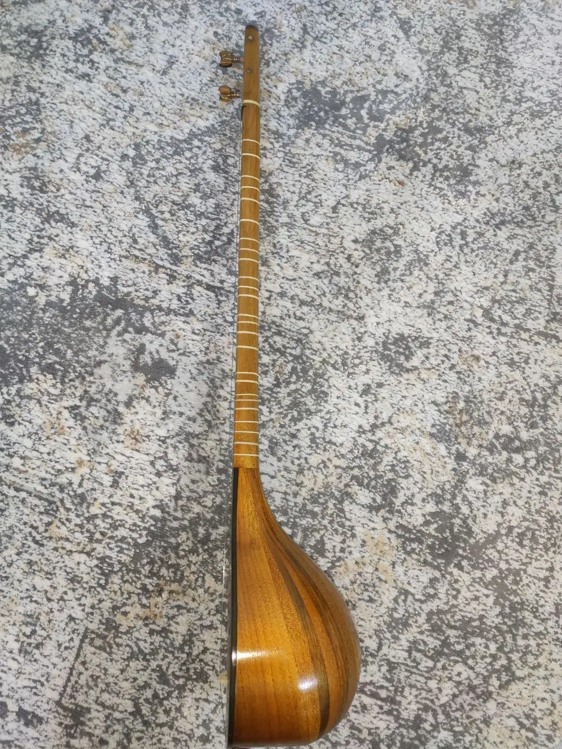 سه تار|سازهای سنتی|کرمانشاه, |دیوار