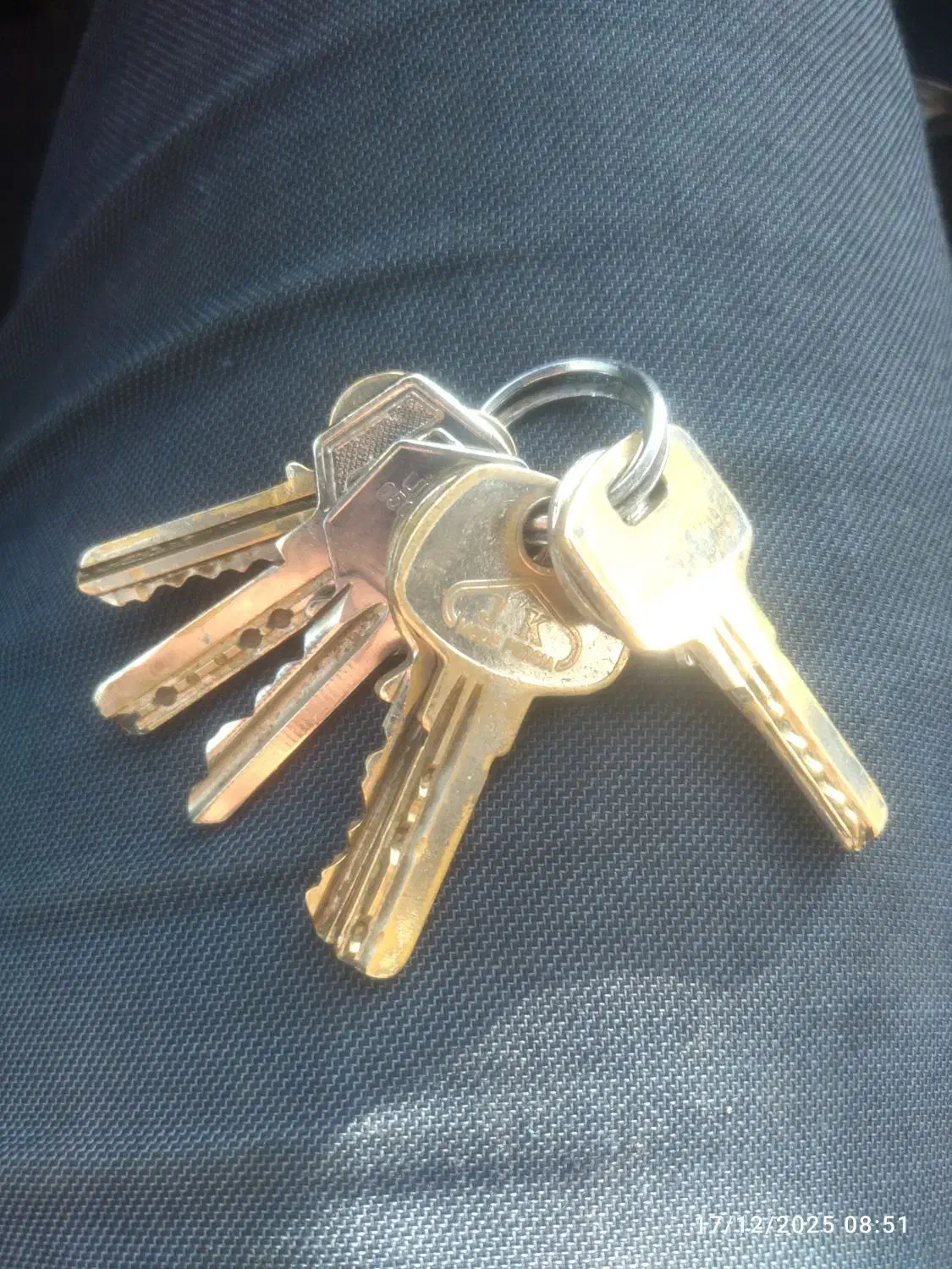 کلید|اشیا|برازجان, |دیوار