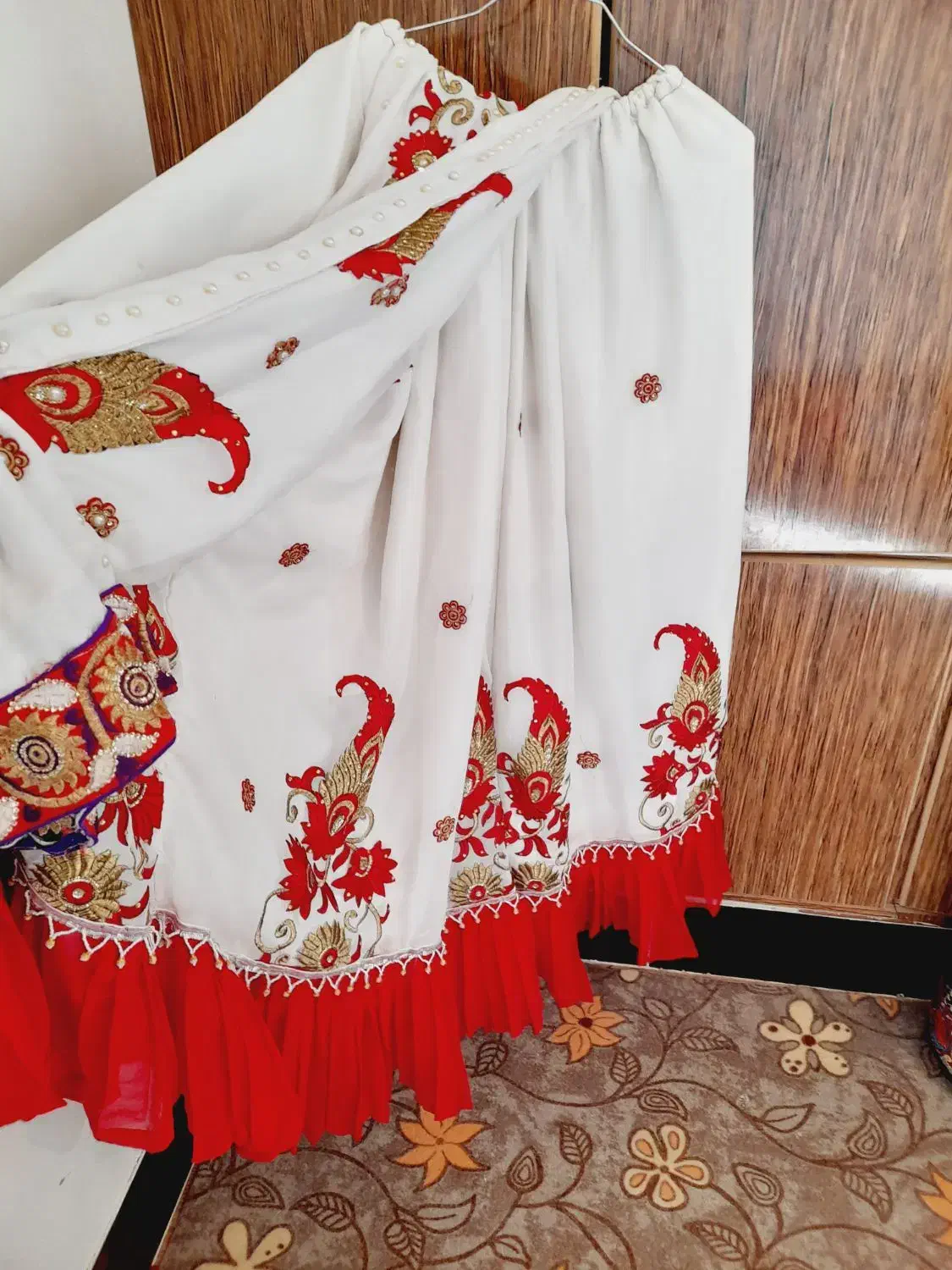 لباسمحلی|لباس|یاسوج, |دیوار