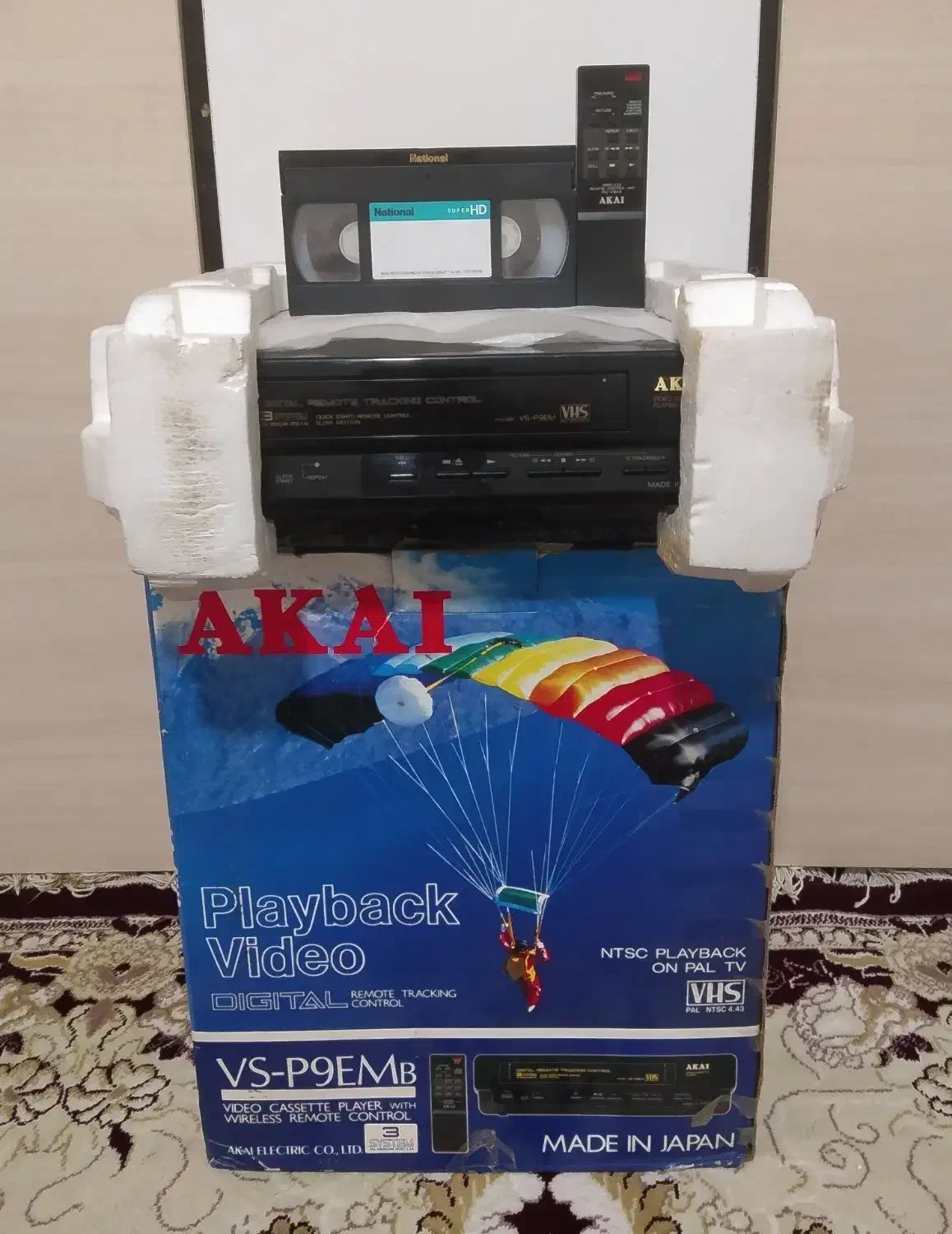 دستگاه ویدو‌ آکایی اصل ژاپن به همراه کنترل کارتن.|پخش‌کننده DVD و ویدیو|مشهد, فاطمیه|دیوار