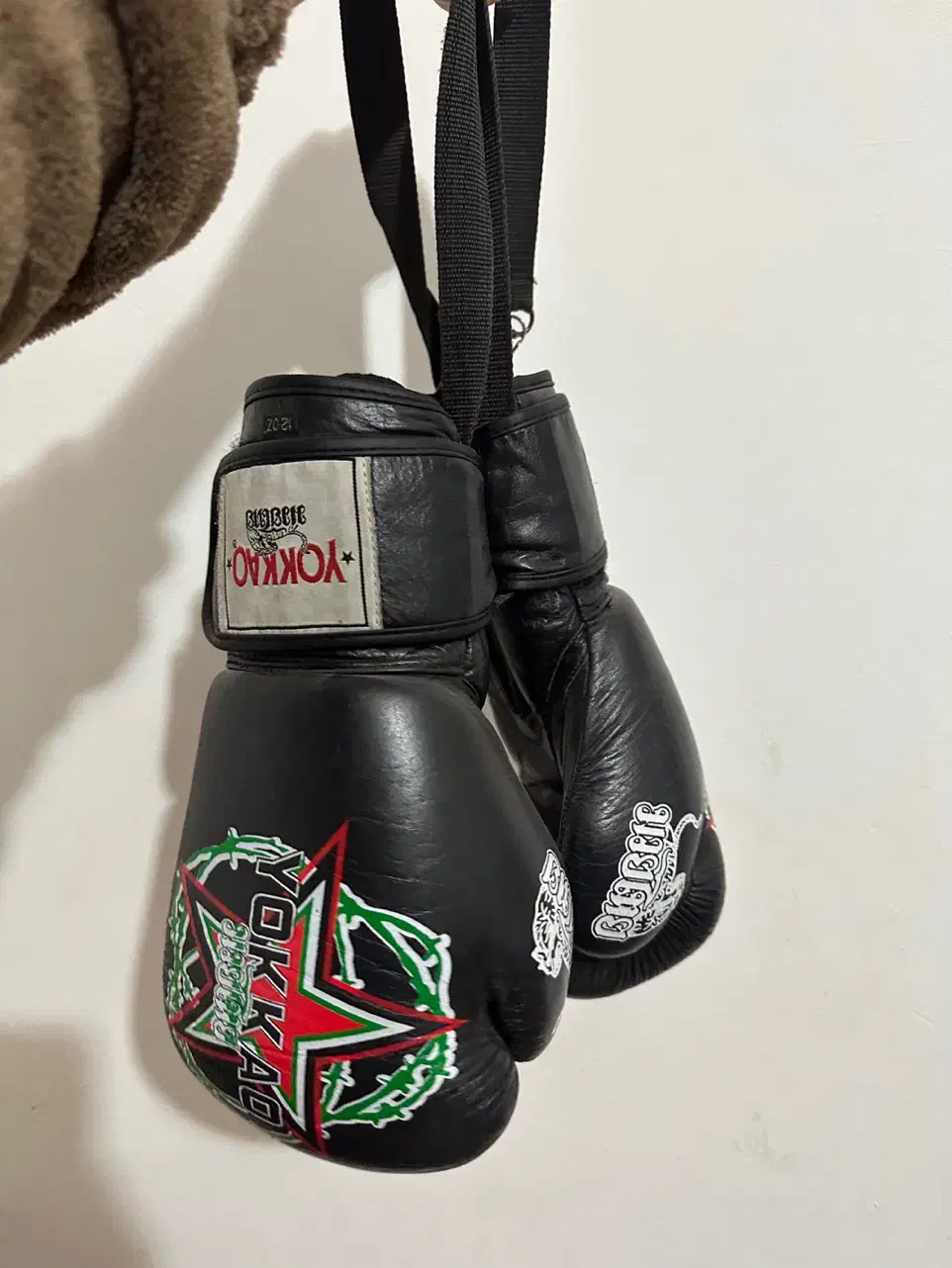 کلاه و دستکش بوکس کاملا نو|تجهیزات ورزشی|تهران, شهرک دانشگاه|دیوار