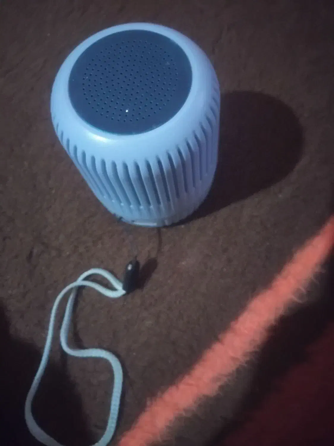 اسپیکر ۶۰۰صد تومن صدا خیلی بلنده|سیستم صوتی خانگی|اسفراین, |دیوار