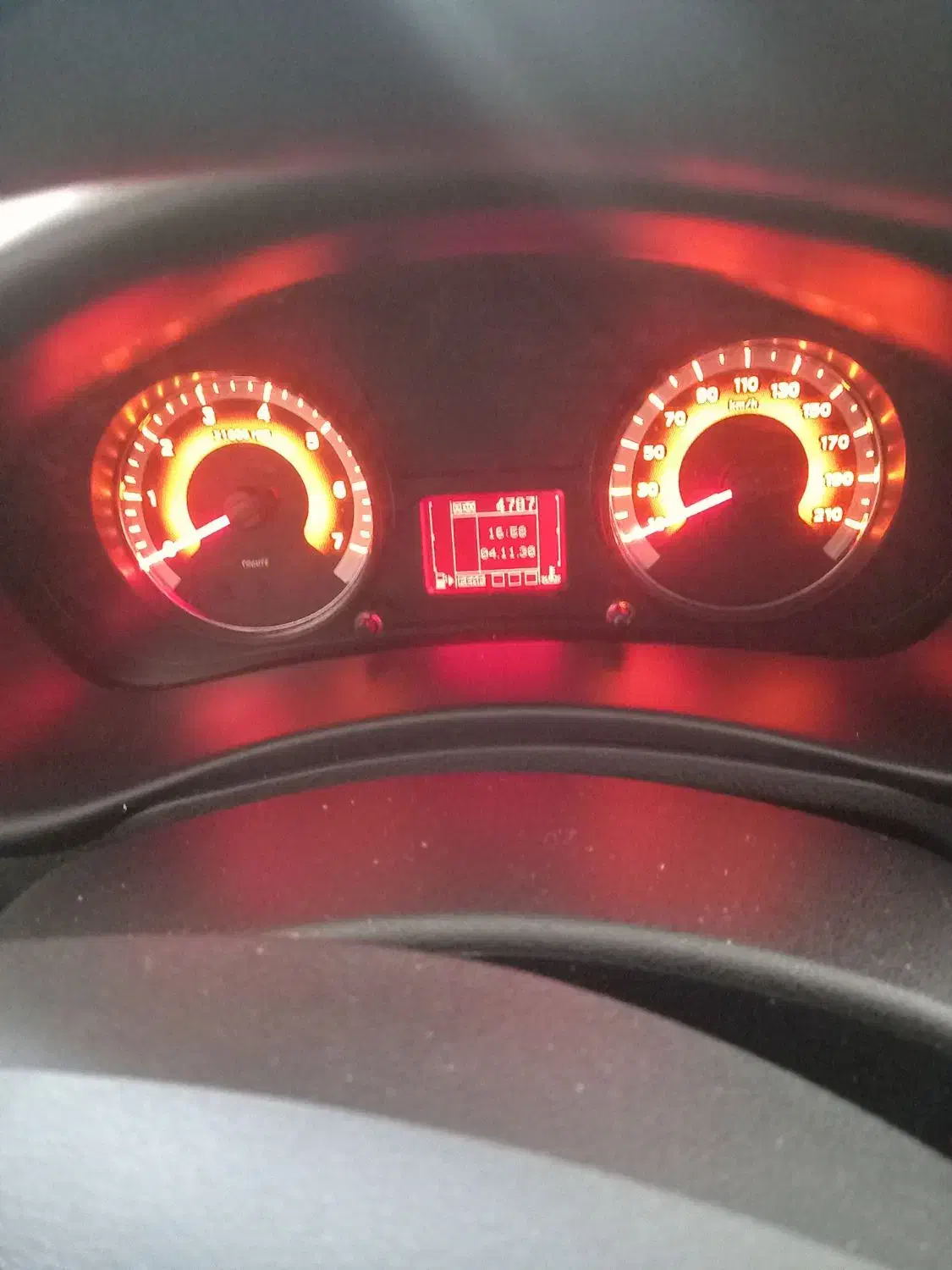 رانا مدل ۱۴۰۴|خودرو سواری و وانت|مشهد, بهمن|دیوار