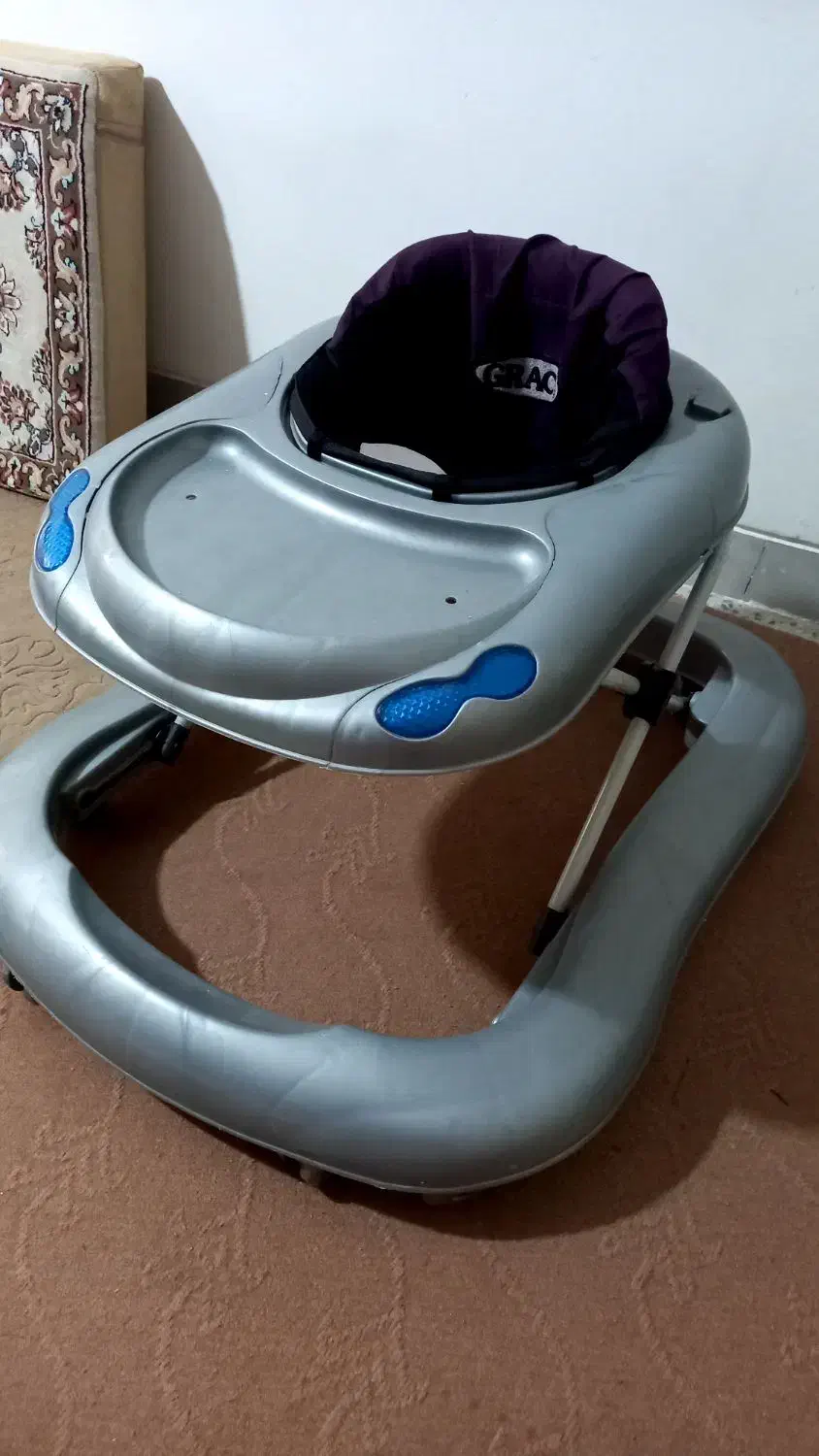 وسایل نوزادی|اسباب و اثاث بچه|ملایر, |دیوار