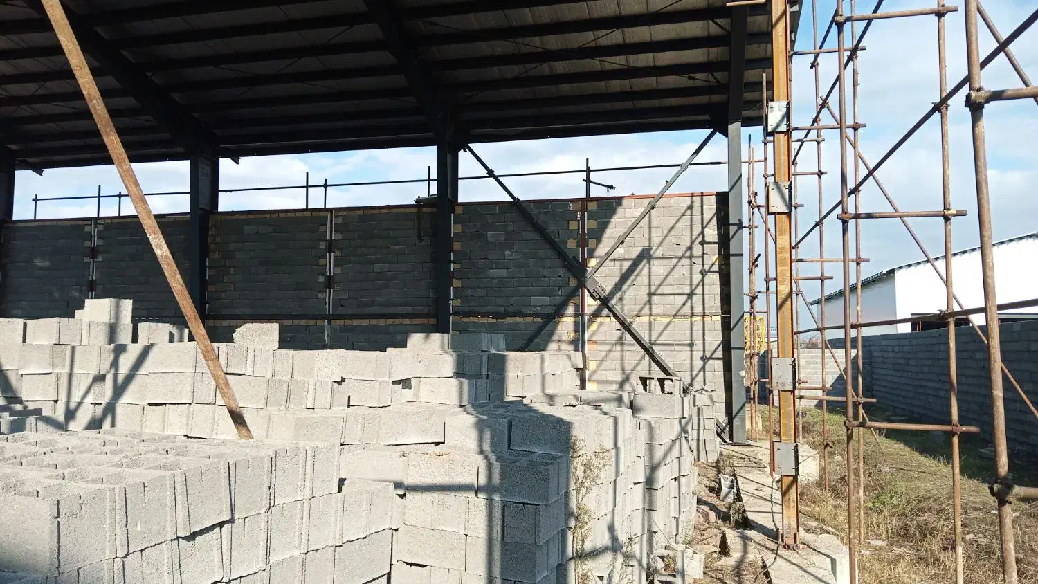 اجرای والپست چهارچوب فلزی و...|خدمات پیشه و مهارت|رشت, چله خانه|دیوار