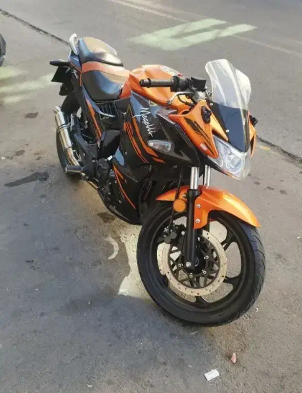 مگلی ۲۰۰ زیر قیمت|موتورسیکلت|همدان, |دیوار