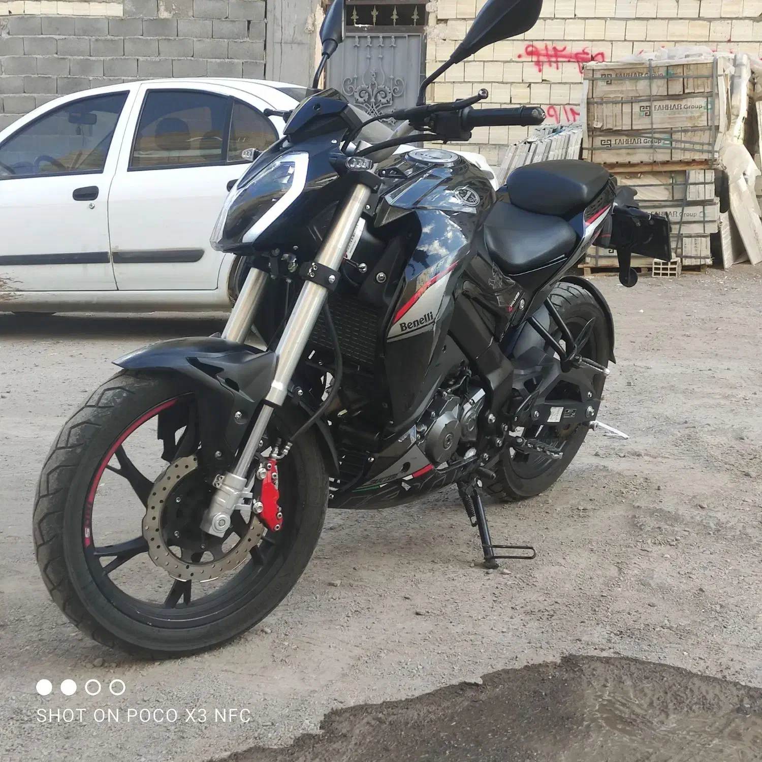 با سلام موتور بنلی مدل ۱۴۰۲ کم کار سالم|موتورسیکلت|زنجان, |دیوار