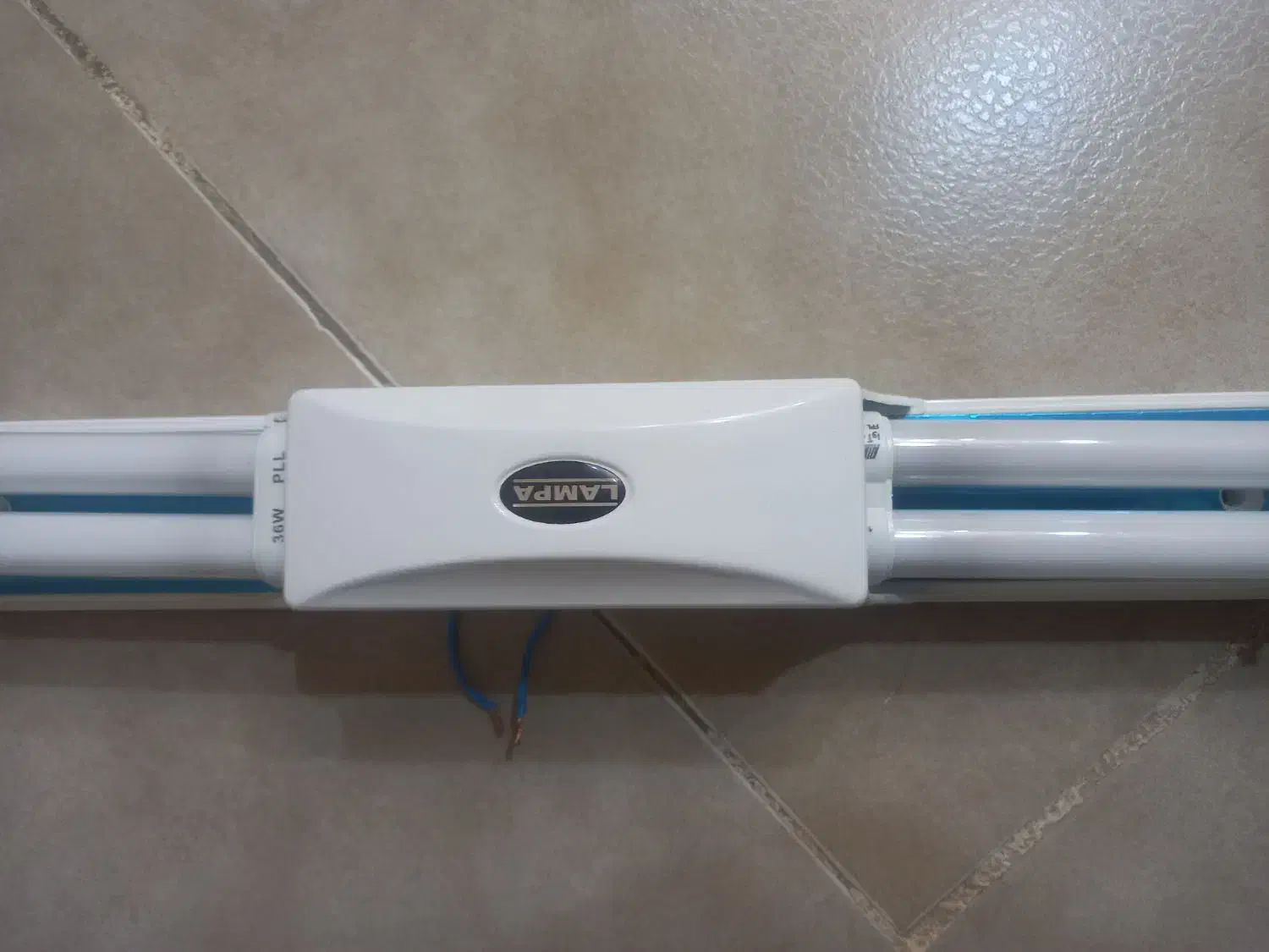 لامپ مهتاب کم مصرف|لامپ و چراغ|بروجرد, |دیوار