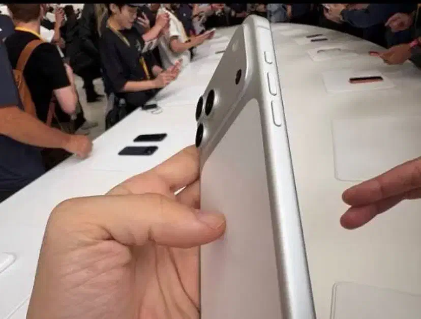 ایفون/۱۷پرووپرومکس/رنگ بندی تکمیل/اقساط۱۵۰میلیونی|موبایل|اصفهان, مفتح|دیوار