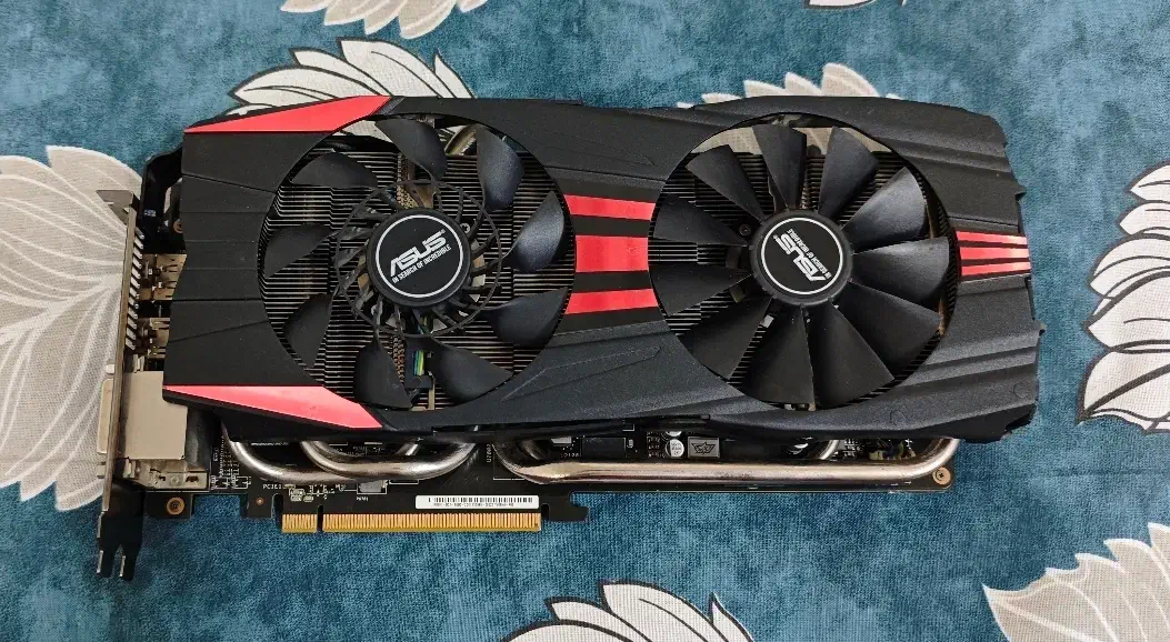 گرافیک ASUS R9 390 ROG 8G|قطعات و لوازم جانبی رایانه|اصفهان, خانه اصفهان|دیوار