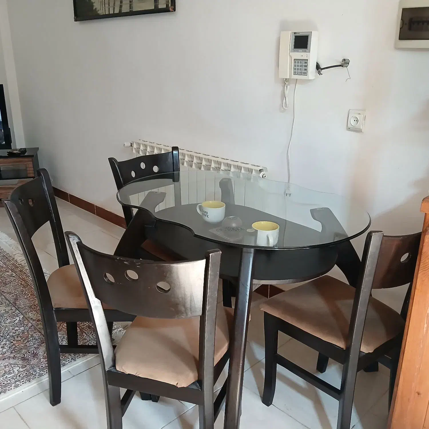 میز ناهار خوری چهار نفره|میز و صندلی غذاخوری|سیاهکل, |دیوار