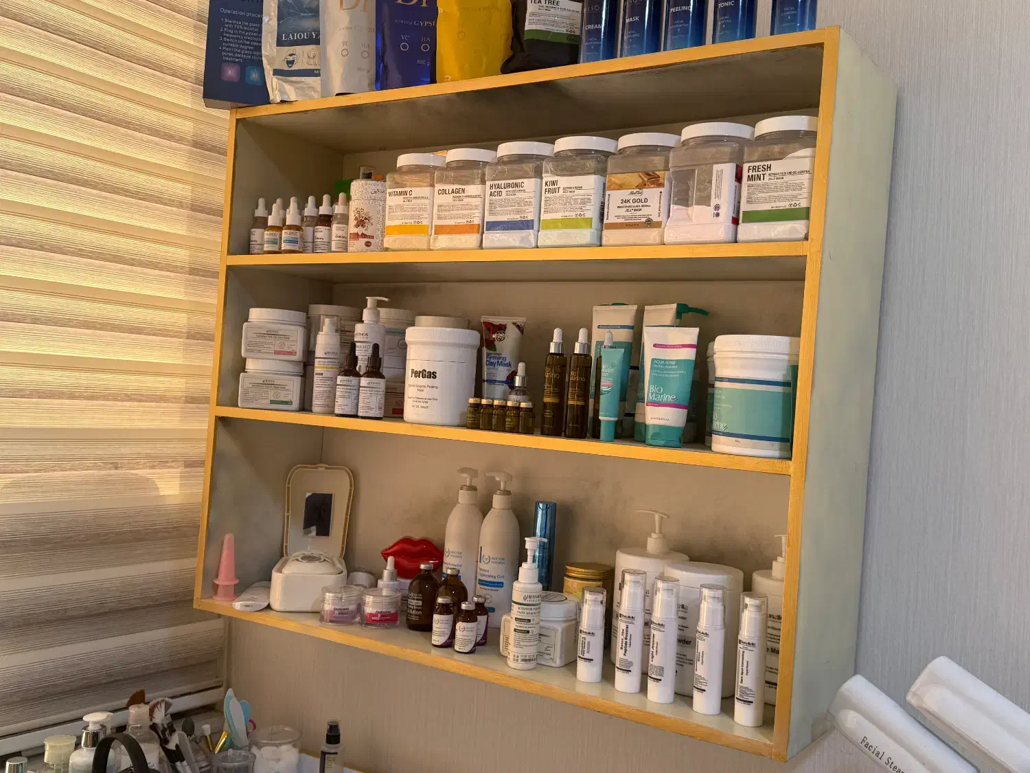 شلف،ترولی|آرایشگاه و سالنهای زیبایی|مشهد, رضاشهر|دیوار