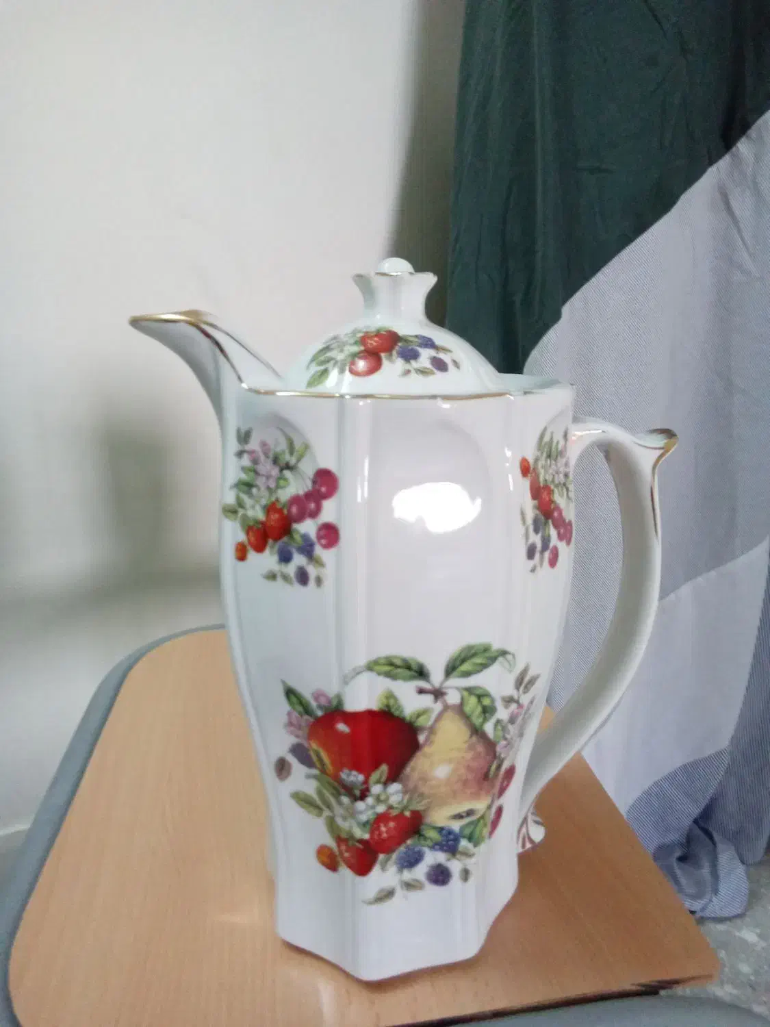 قوری بزرگ|ظروف سرو و پذیرایی|پاکدشت, پاکدشت (مامازند)|دیوار