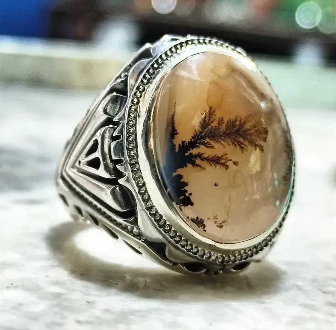 شجر تک درخت بی نظیر|جواهرات|زنجان, |دیوار