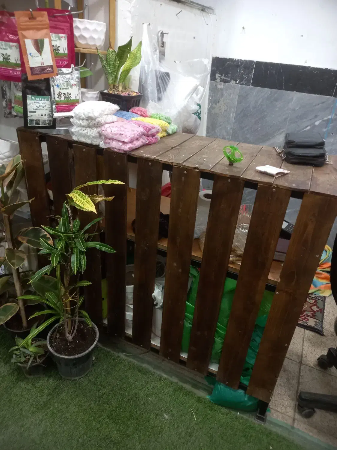 واگذاری مغازه|گل و گیاه طبیعی|بهارستان, |دیوار