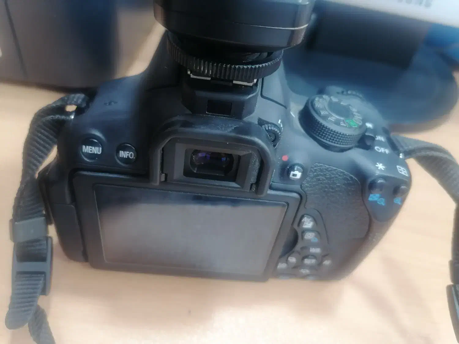 دوربین کنون  d700 همراه لنز. 135.18|دوربین عکاسی و فیلم‌برداری|لنجان, |دیوار