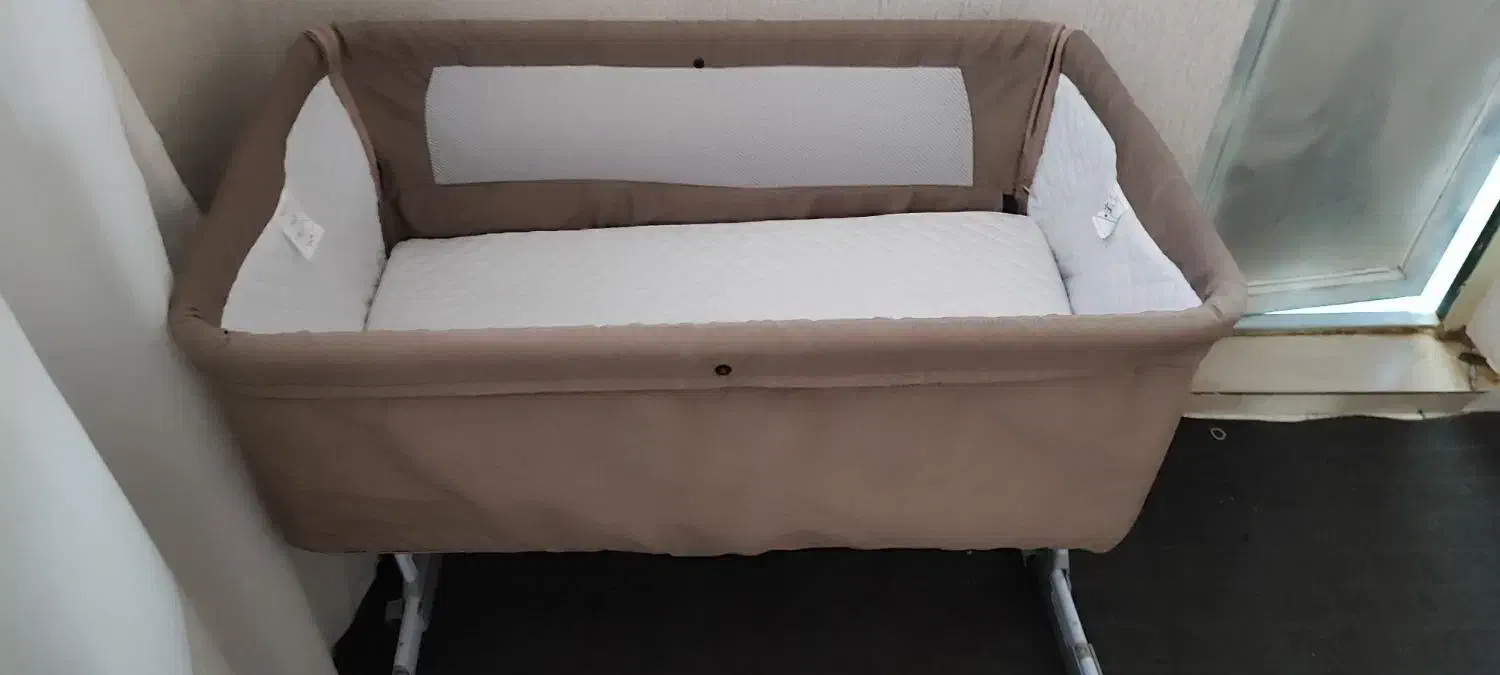 تخت کنار مادر|تخت و صندلی بچه|مشهد, چاهشک|دیوار