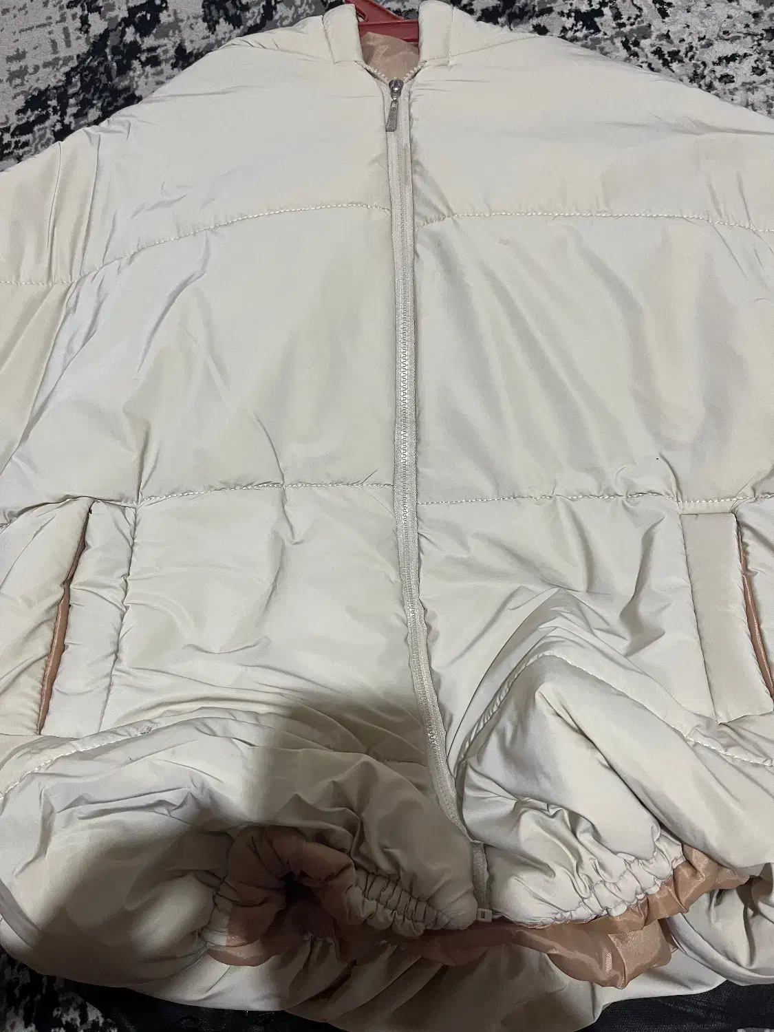 کاپشن دخترونه/زنونه|لباس|ساری, |دیوار