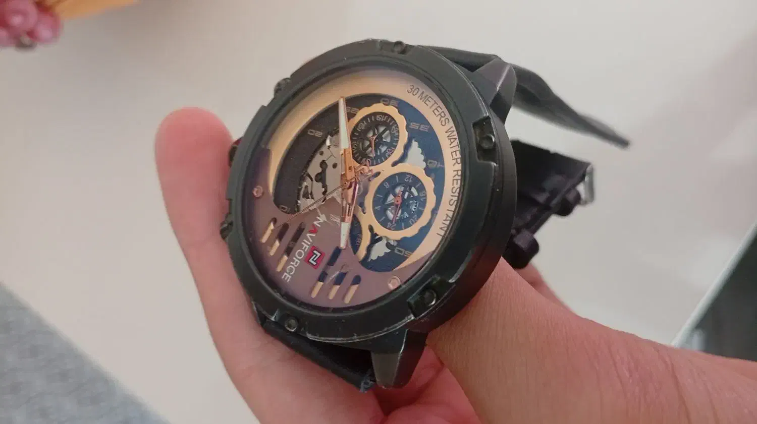 ساعت مچی|ساعت|قروه, |دیوار