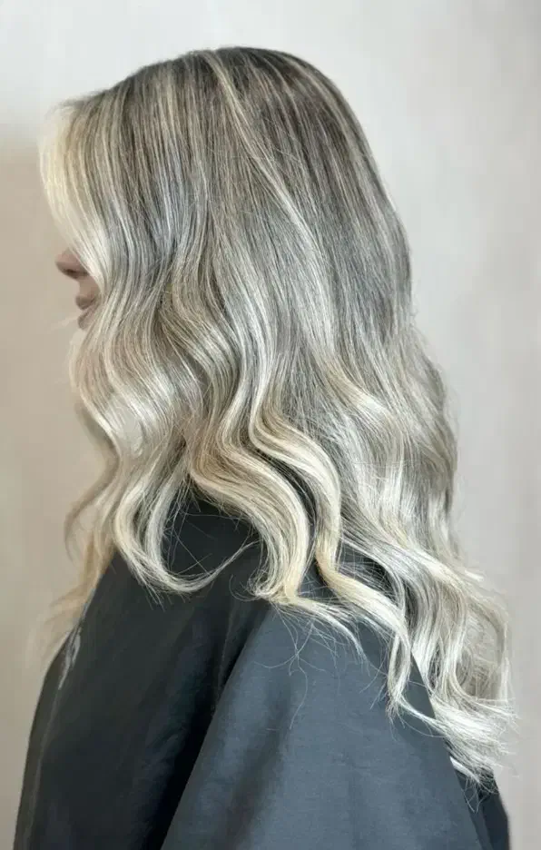 تخفیف رنگ و لایت به مناسبت روز مادر|خدمات آرایشگری و زیبایی|شوش, |دیوار