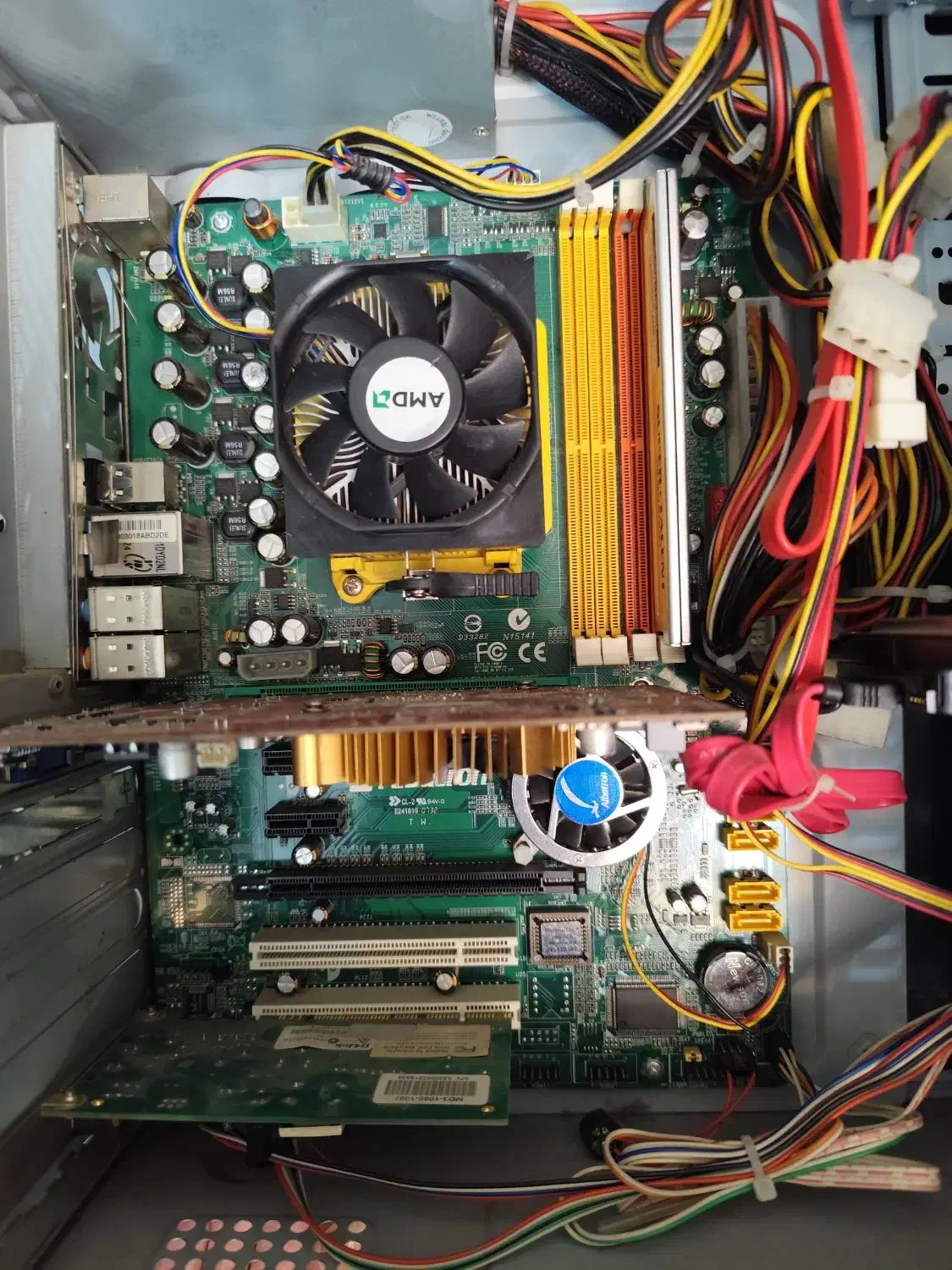 کامپیوتر ddr2 گرافیک یک گیگ رام 4|رایانه رومیزی|تهران, کیانشهر|دیوار