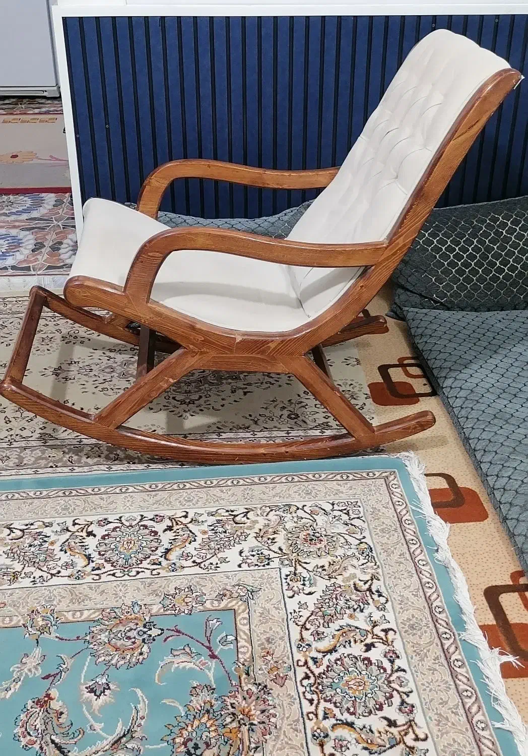 صندلی راک|صندلی و نیمکت|زابل, |دیوار