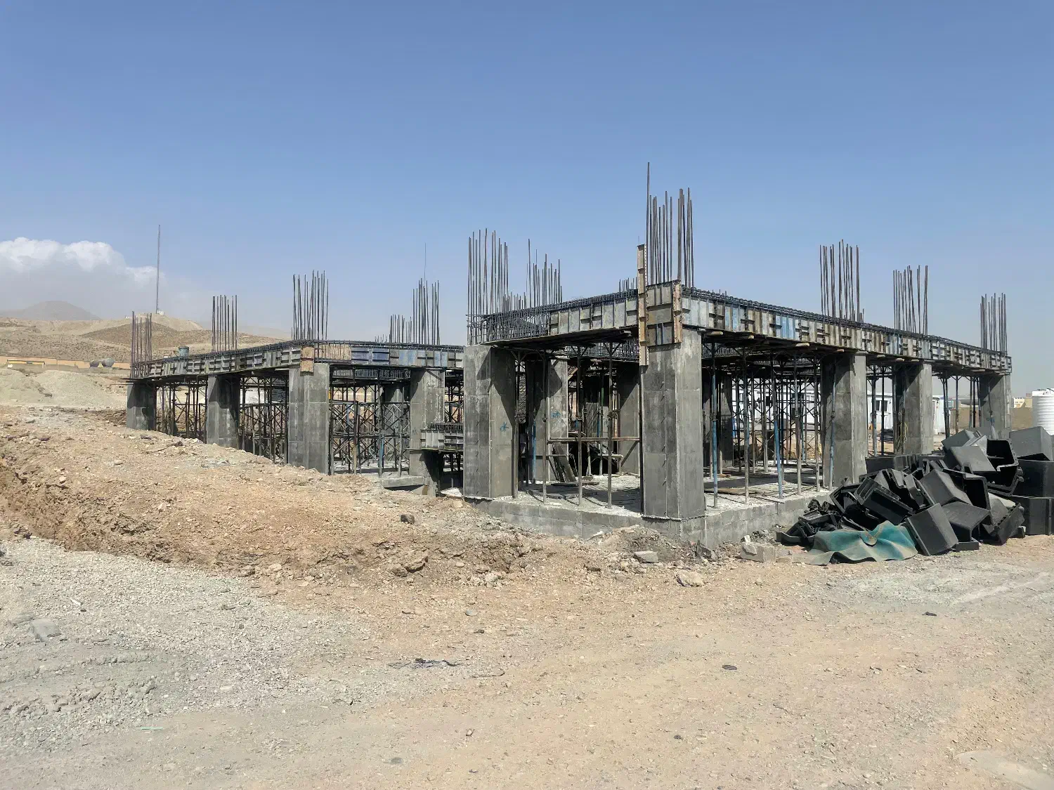 پیمانکار پروژه های بتنی ارماتوربندی و فلزی|خدمات پیشه و مهارت|رباط‌کریم, رباط‌کریم|دیوار