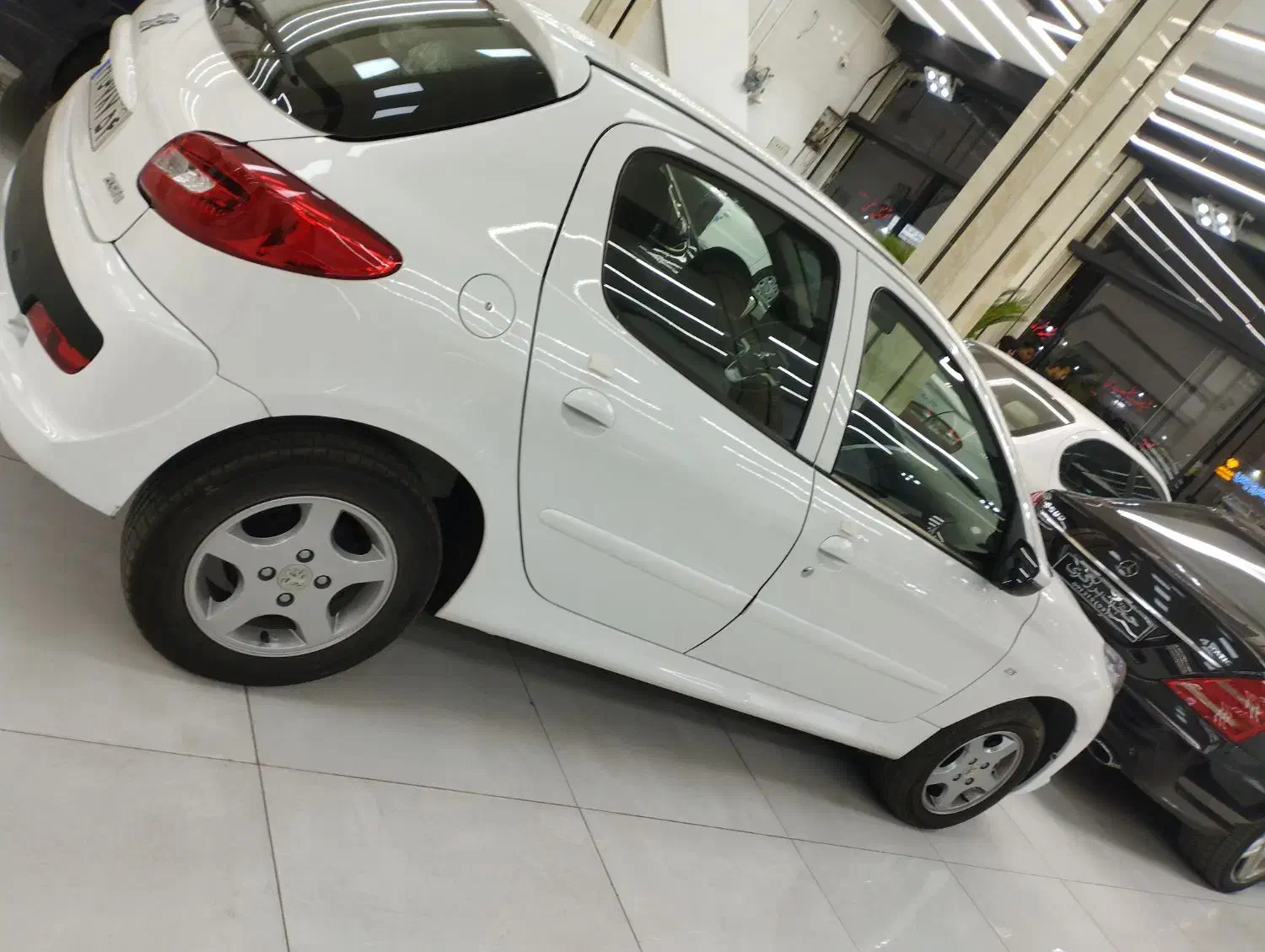 پژو ۲۰۷ مدل ۴۰۴ بصورت نقدواقساط|خودرو سواری و وانت|یزد, |دیوار