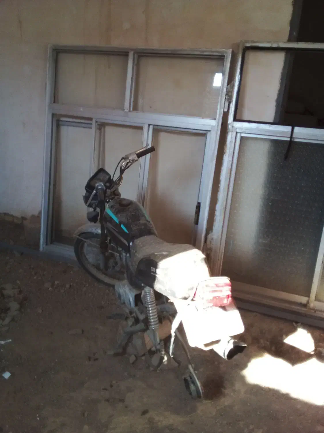 پنجره آلو مینیوم|مصالح و تجهیزات ساختمان|ماهنشان, |دیوار