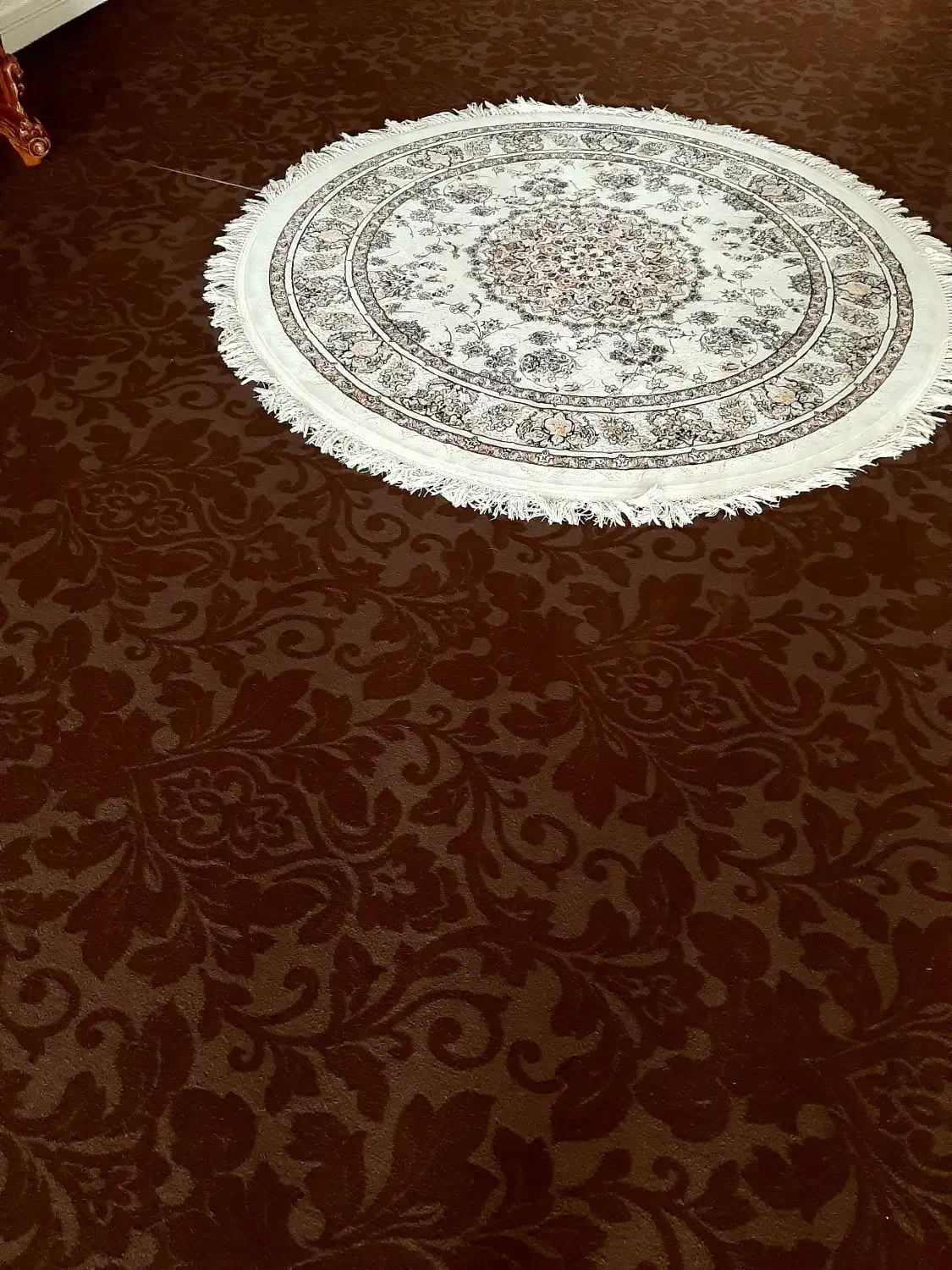 موکت طرح درباری با نقش گل|موکت|نسیم‌شهر, |دیوار