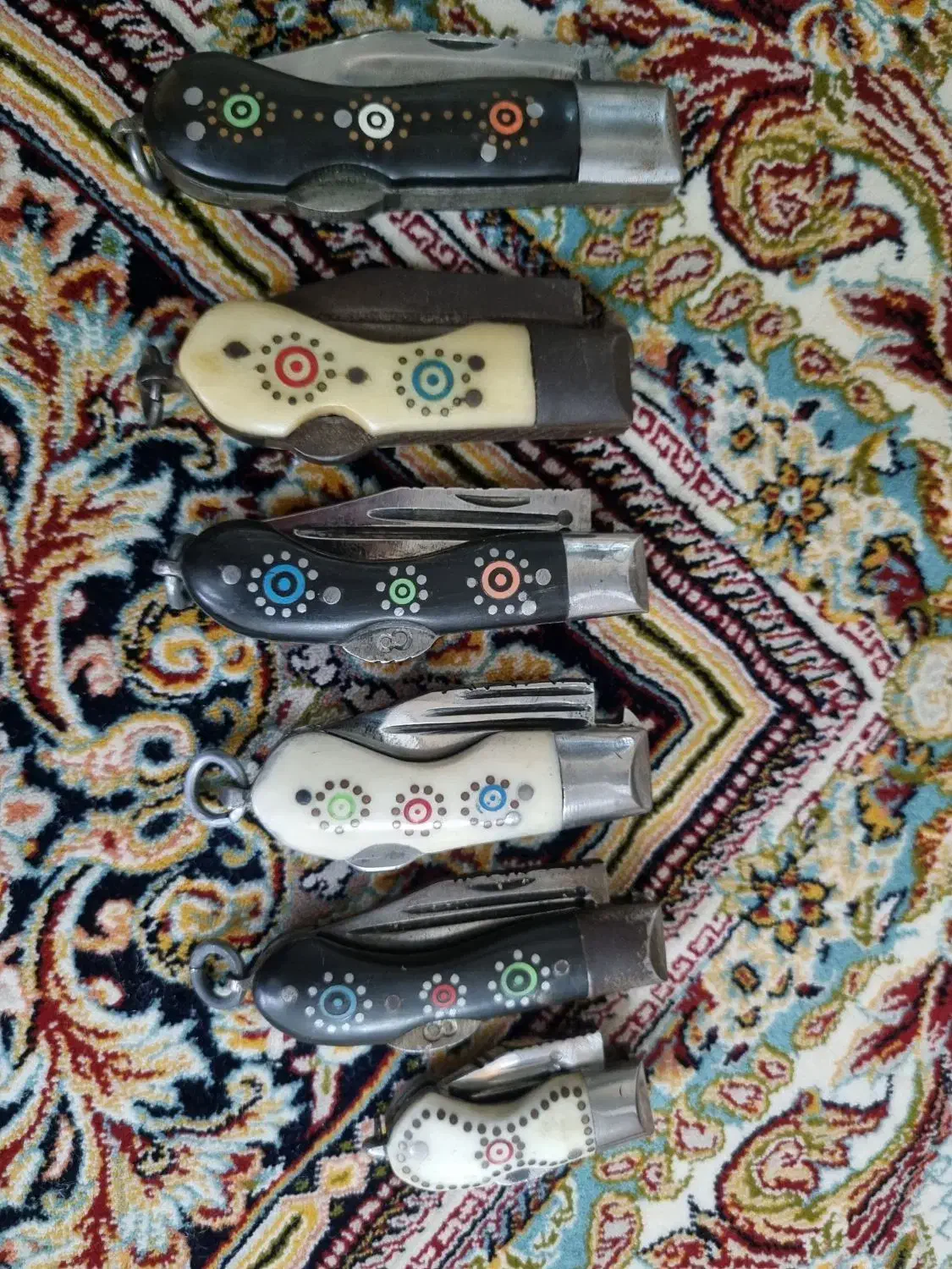 تعداد ۱۰ عدد چاقو بابا|کلکسیون اشیاء عتیقه|قزوین, |دیوار