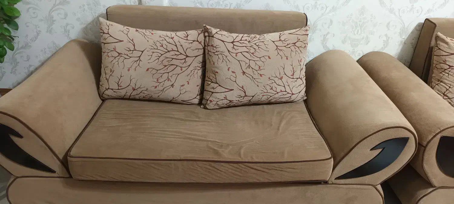 مبل|مبلمان خانگی و میز عسلی|بروجن, |دیوار