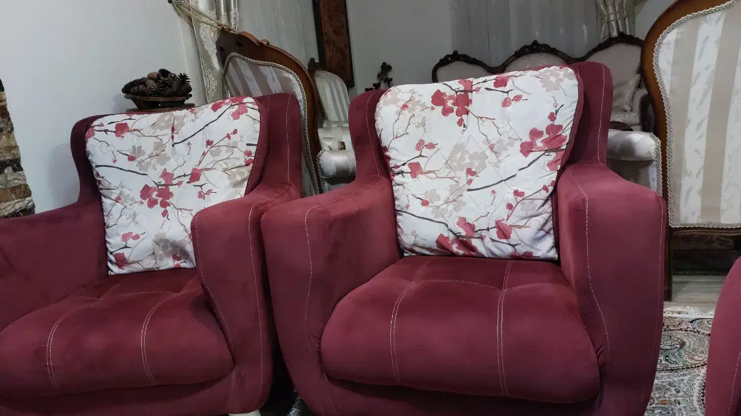 فروش فوری مبل راحتی|مبلمان خانگی و میز عسلی|عباسآباد, |دیوار