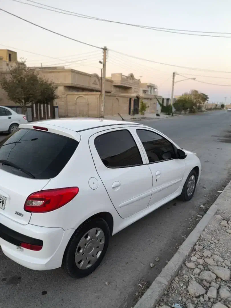 پژو۲۰۷مدل۹۸شاسی پلمپ|خودرو سواری و وانت|ابرکوه, |دیوار