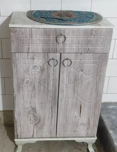 کمد و میز ارایش|جاکفشی، کمد، دراور|کاشان, زیدی|دیوار