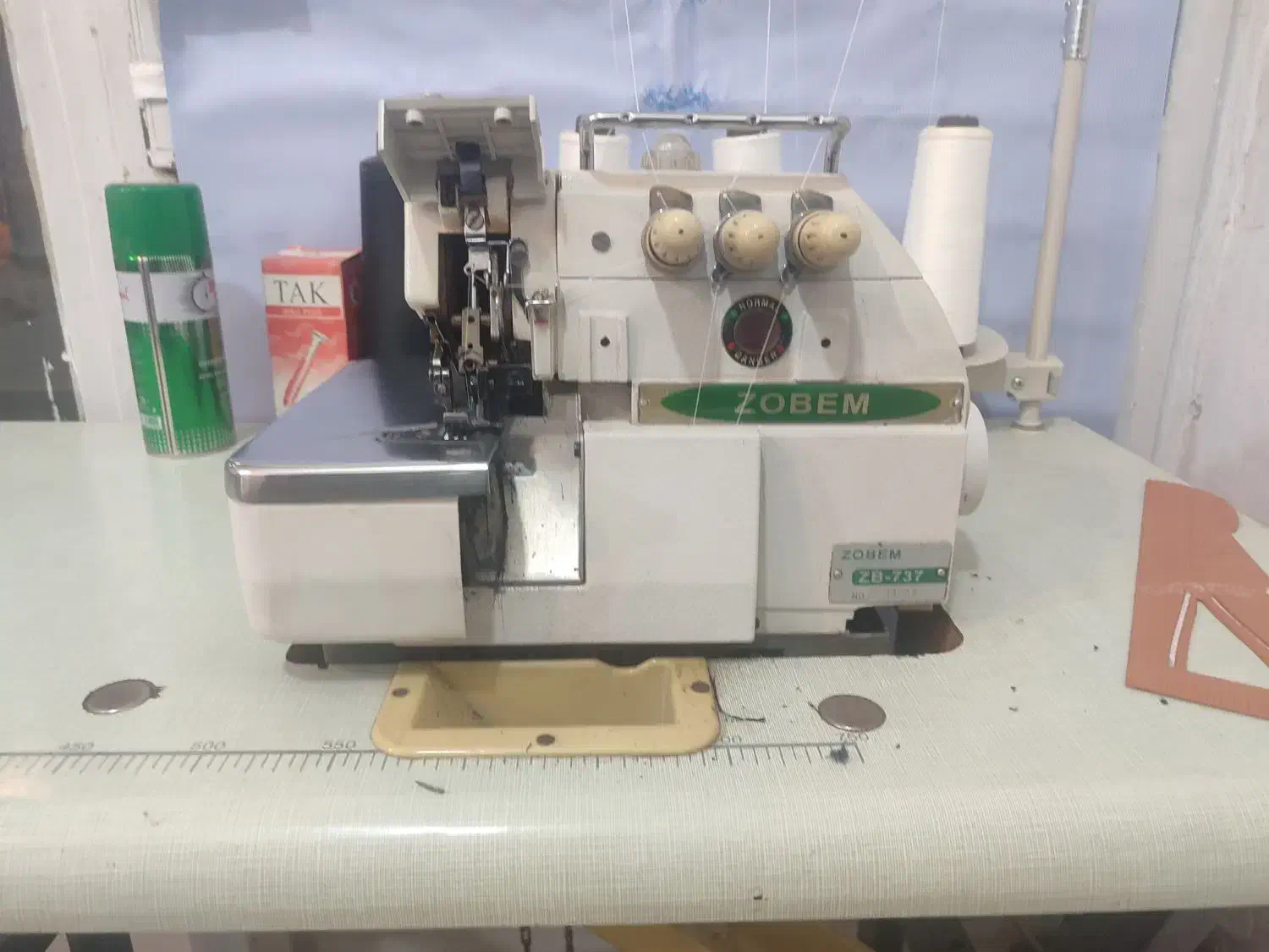 چرخ سردوز سه نخ بسیار تمیز مرتب|چرخ خیاطی و ریسندگی|تربت‌حیدریه, سرمحله|دیوار