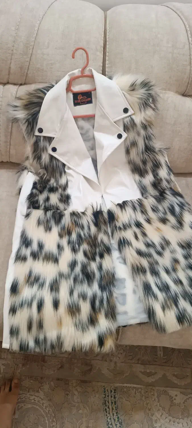 لباس|لباس|تربتحیدریه, آغوی|دیوار